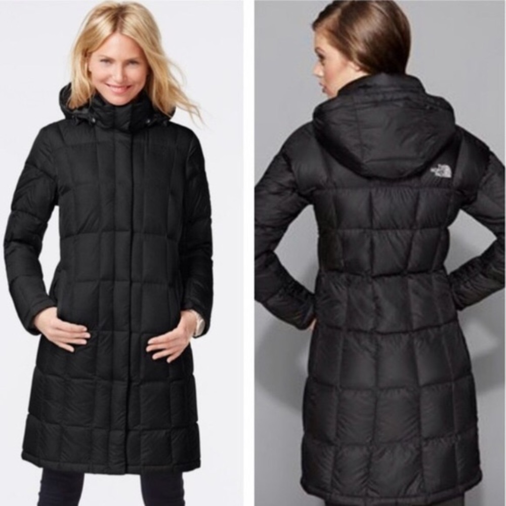 North face Metropolis down coat in black on black